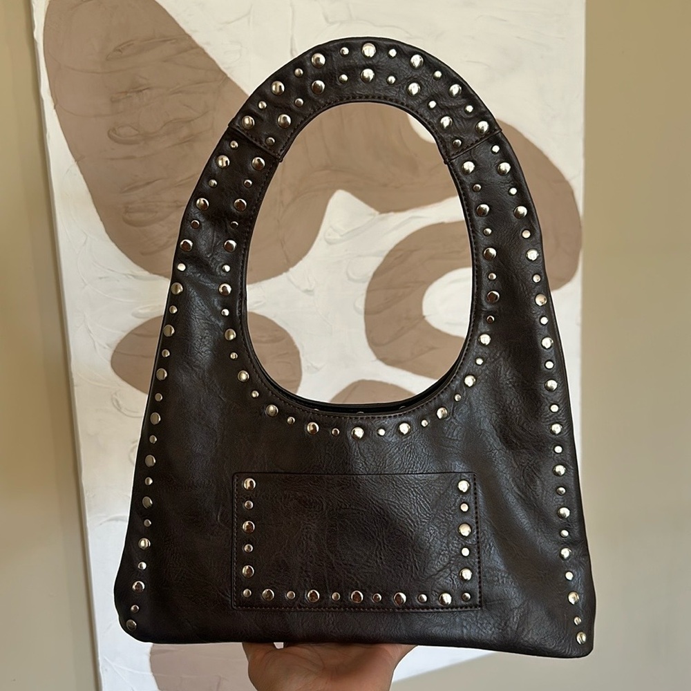 Studded trendy vintage look shoulder bag franca